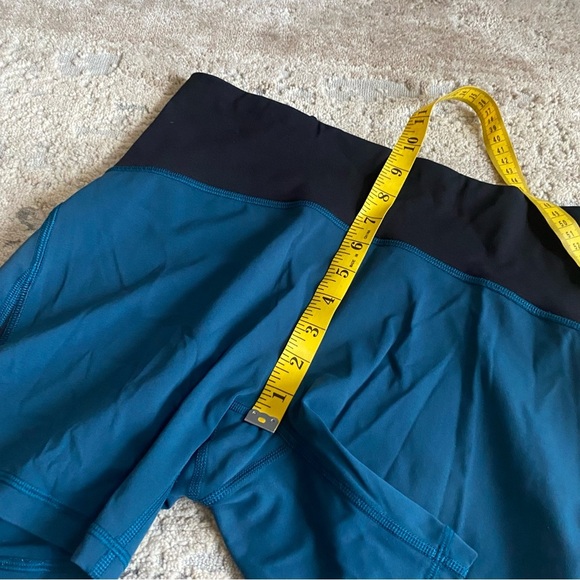 Lululemon Train Times Short 6" in Nile Blue / Black Biker Shorts Teal: Size 10 - Picture 7 of 10